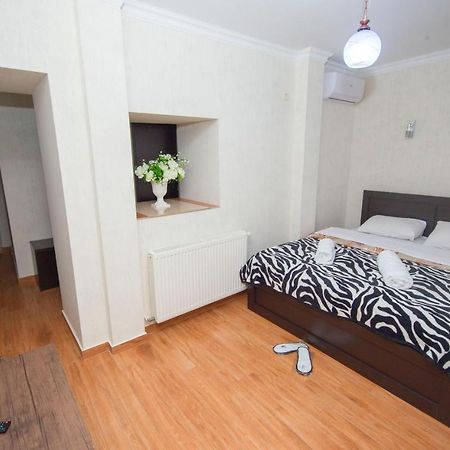 טביליסי Hotel Elegant 2 מראה חיצוני תמונה
