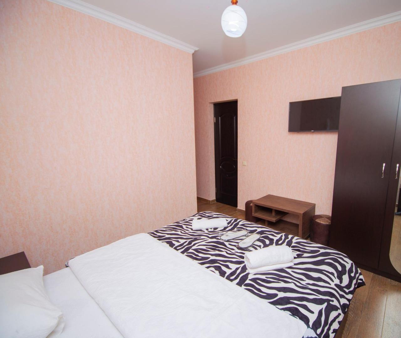 טביליסי Hotel Elegant 2 מראה חיצוני תמונה